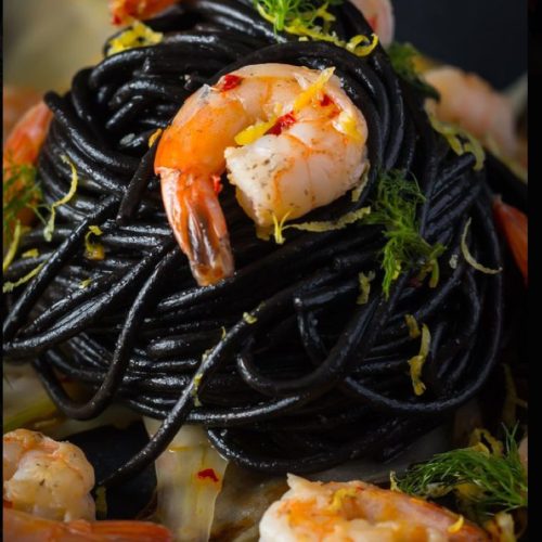 Handmade spaguette with shrimp